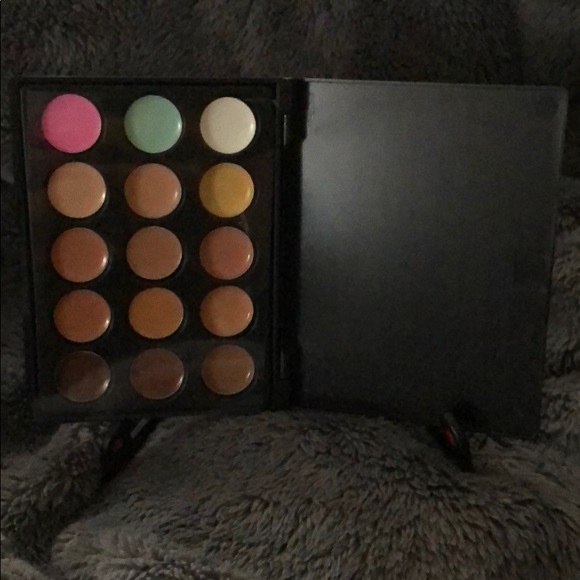 🎨 Mini Compact Concealer Tray - Picture 2 of 4